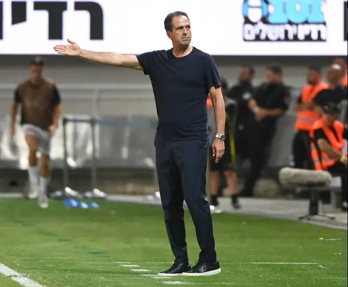 רוני לוי מאמן הפועל חיפה