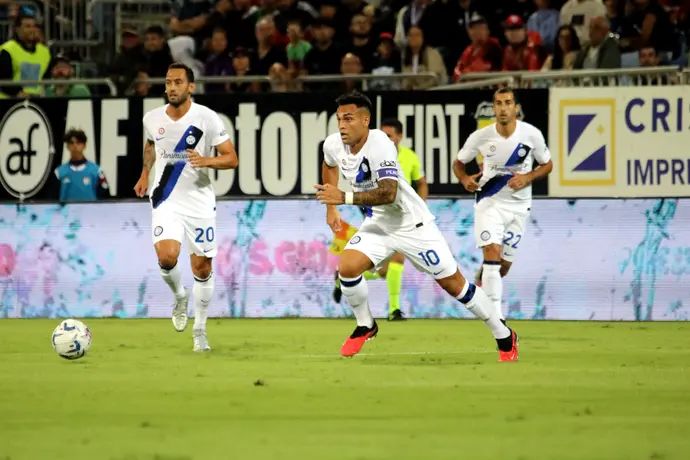 לאוטרו מרטינס אינטר