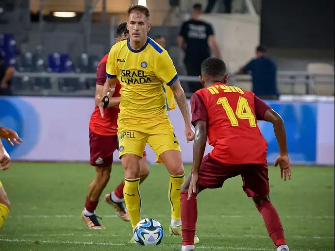 אנריק סבוריט שחקן מכבי תל אביב