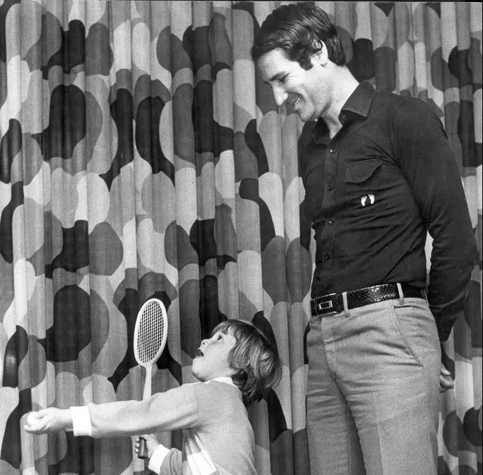 טל ברודי עם בנו רן ברודי