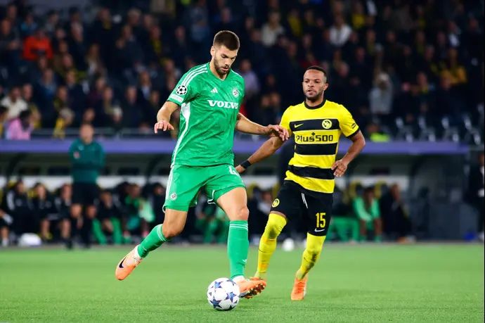 שחקן מכבי חיפה לורנצו שימיץ', מול משאק אליה, שחקן יאנג בויז