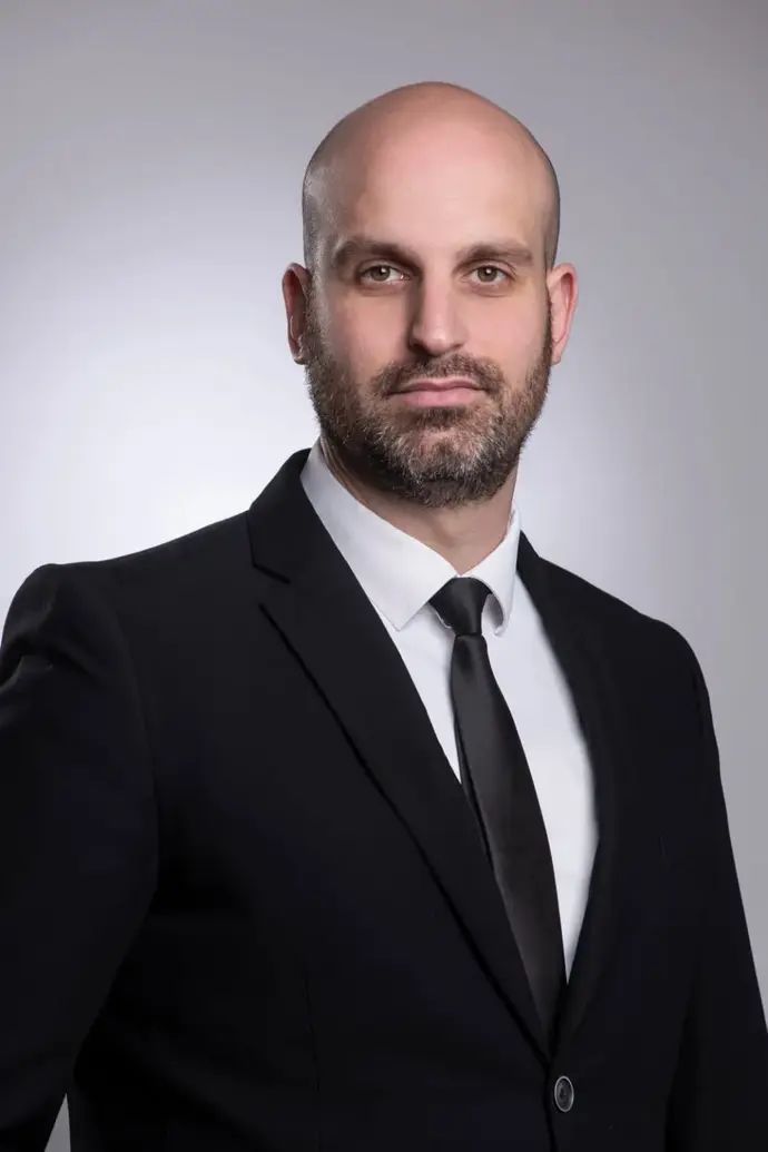 עו"ד עמרי לשם