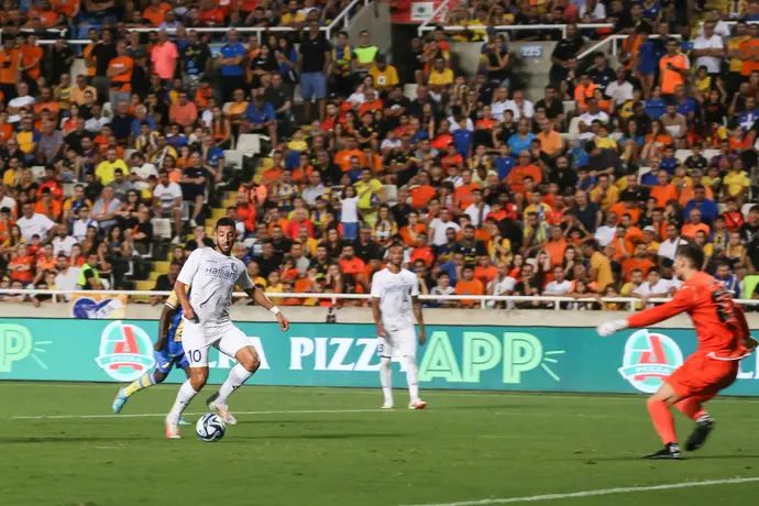 טאריק טיסודאלי שחקן גנט כובש מול אפואל ניקוסיה