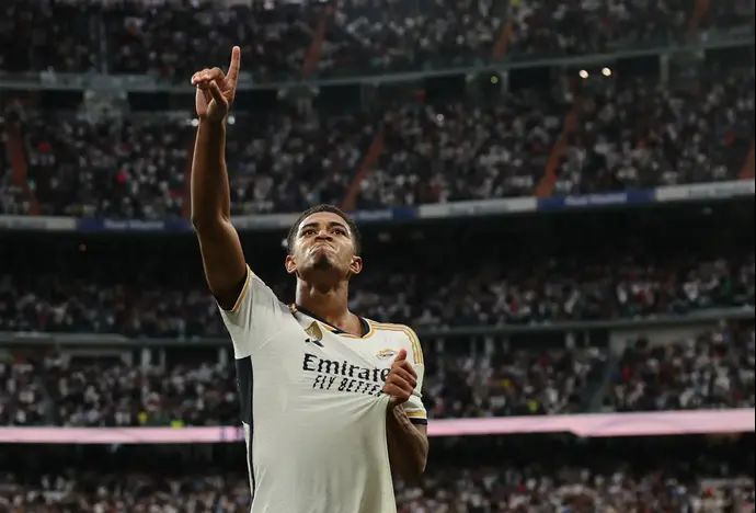 ג'וד בלינגהאם שחקן ריאל מדריד חוגג שער