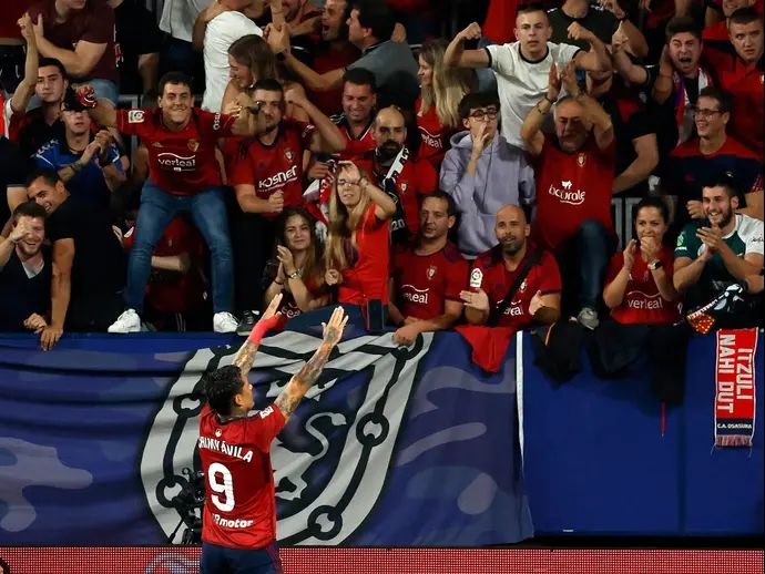 צ'ימי אבילה חוגג שער של אוסאסונה