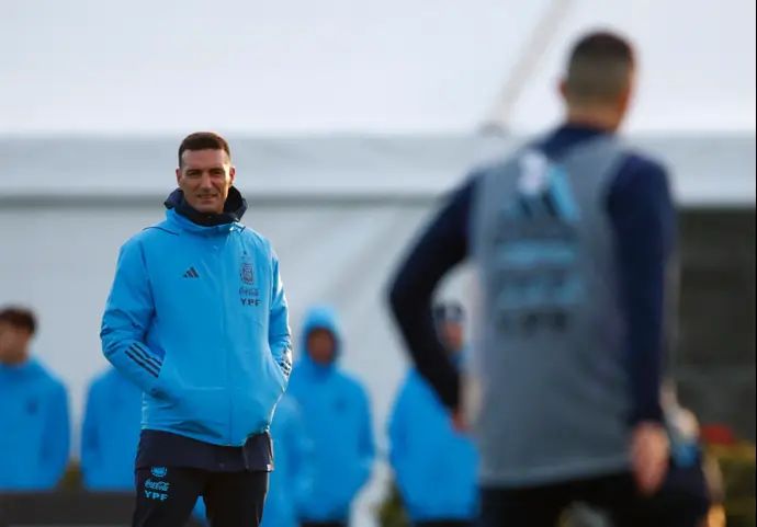 ליונל סקאלוני מאמן נבחרת ארגנטינה