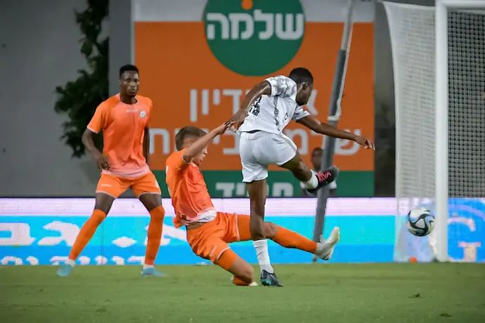 אלפא ממאדו, קשר מ.ס. כפר קאסם