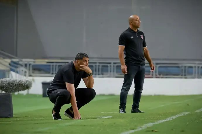 יובל נעים, איסמעיל עאמר