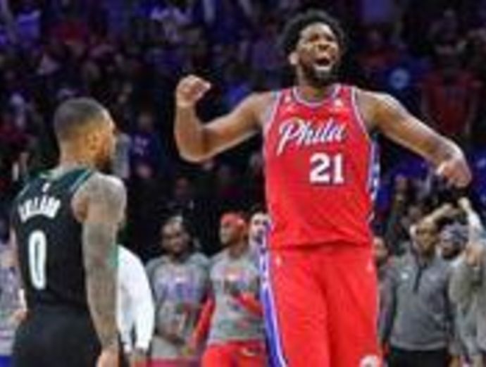 ג'ואל אמביד, שחקן פילדלפיה סיקסרס חוגג