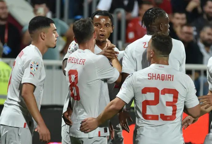 שחקני נבחרת שוויץ חוגגים