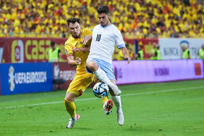 שחקן נבחרת ישראל, מנור סולומון מול שחקן נבחרת רומניה דיאן סורסקו