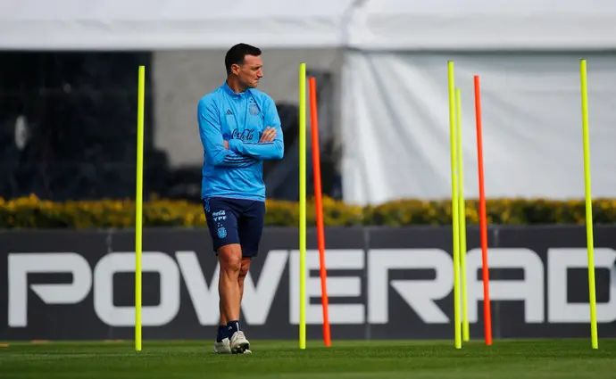 ליונל סקאלוני מאמן נבחרת ארגנטינה