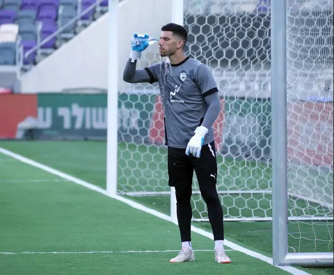 עומרי גלזר באימון נבחרת ישראל