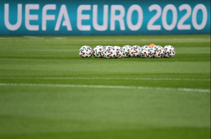 כדורי היורו לפני משחק הפתיחה