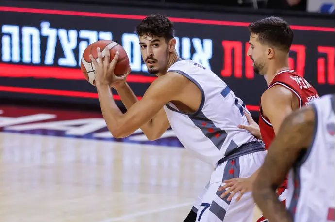 בן שרף, שחקן עירוני קרית אתא