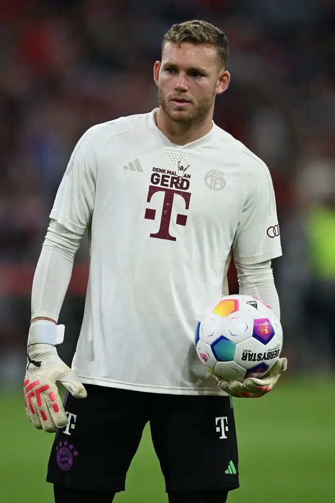 דניאל פרץ שוער באיירן מינכן