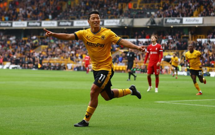 וואנג הי-צ'אן שחקן וולבס חוגג שער