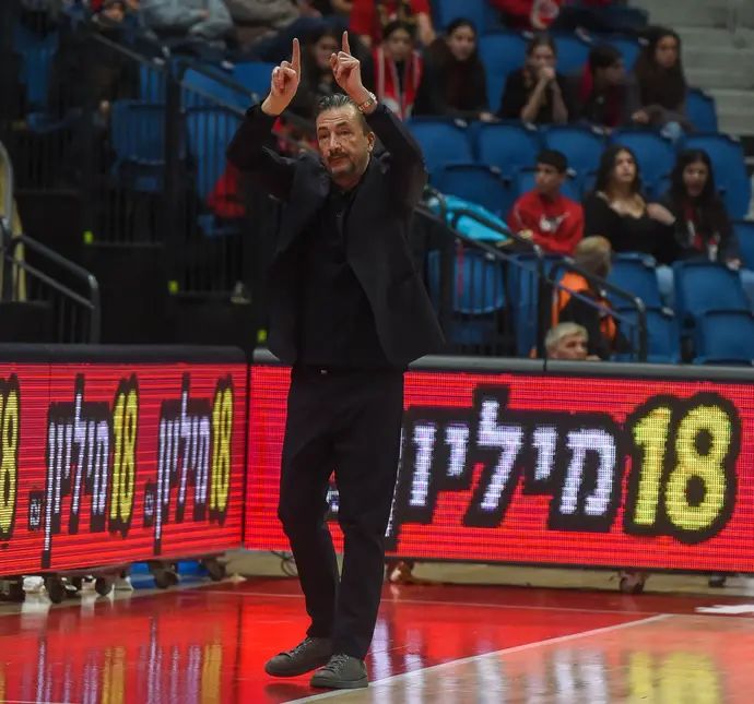 מאמן שטרסבורג לוקה באנקי