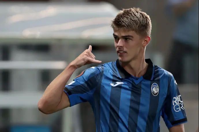 שארל דה קטלארה שחקן אטאלנטה חוגג שער