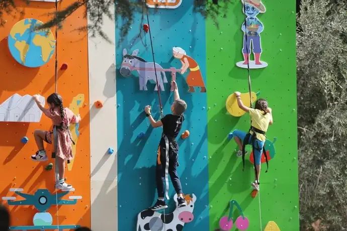 סוכת נשיא המדינה בסימן ספורט