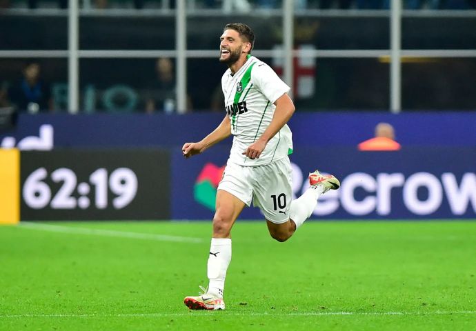 דומניקו ברארדי שחקן ססואולו חוגג שער