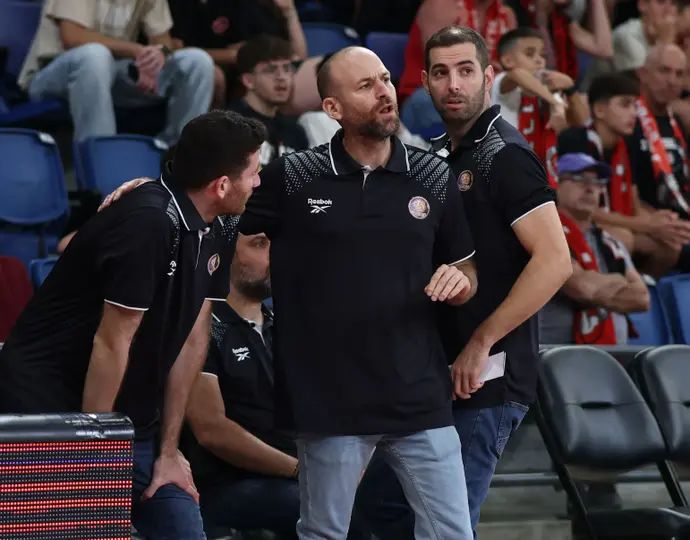 מאמן הפועל חולון עמית שרף