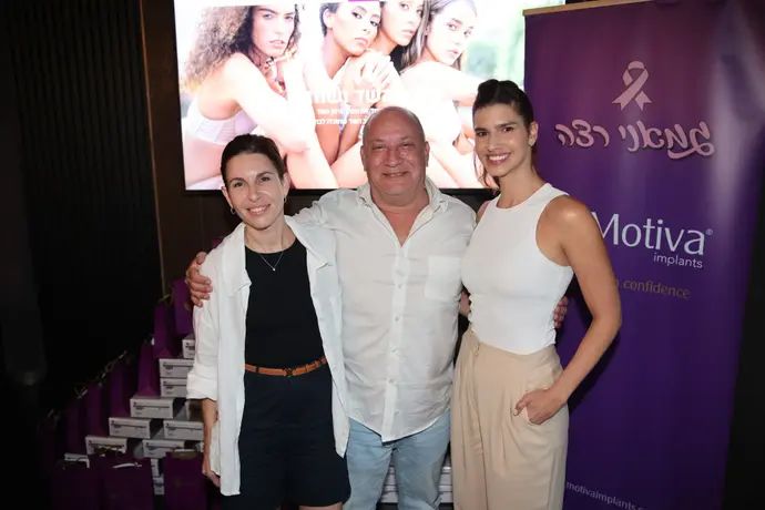 מימין הדר ברייר חתונמי יגאל גולדנברג נובוגולד שחר קצלמן מנהלת שיווק נובוגולד