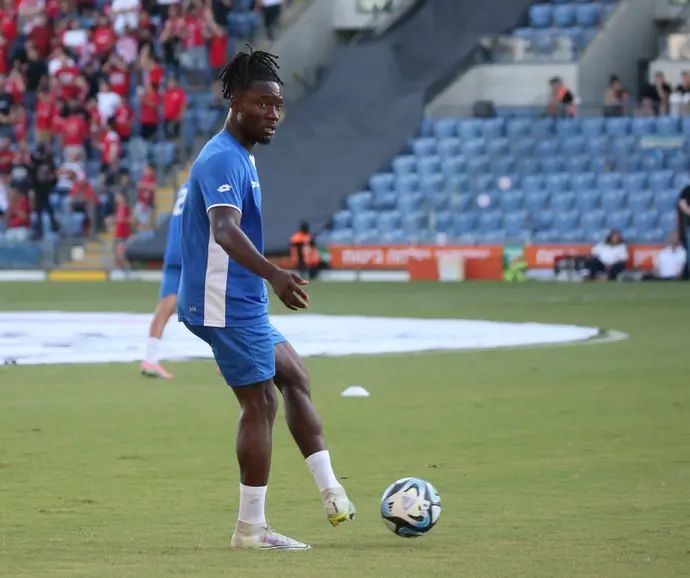 שחקן הפועל פתח תקוה פורצ'ן באסי