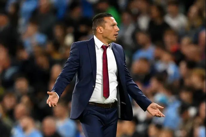 ברק בכר, מאמן הכוכב האדום בלגרד