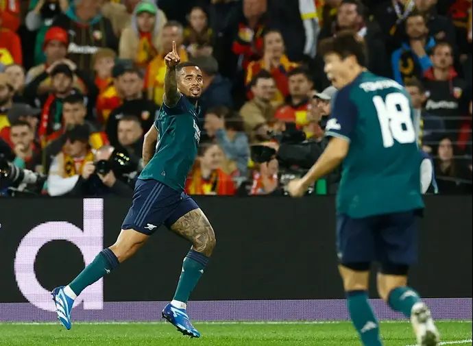 גבריאל ז'סוס, שחקן ארסנל חוגג