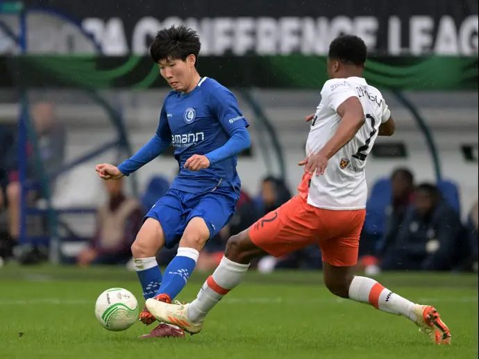 הונג יון-סוק, שחקן גנט