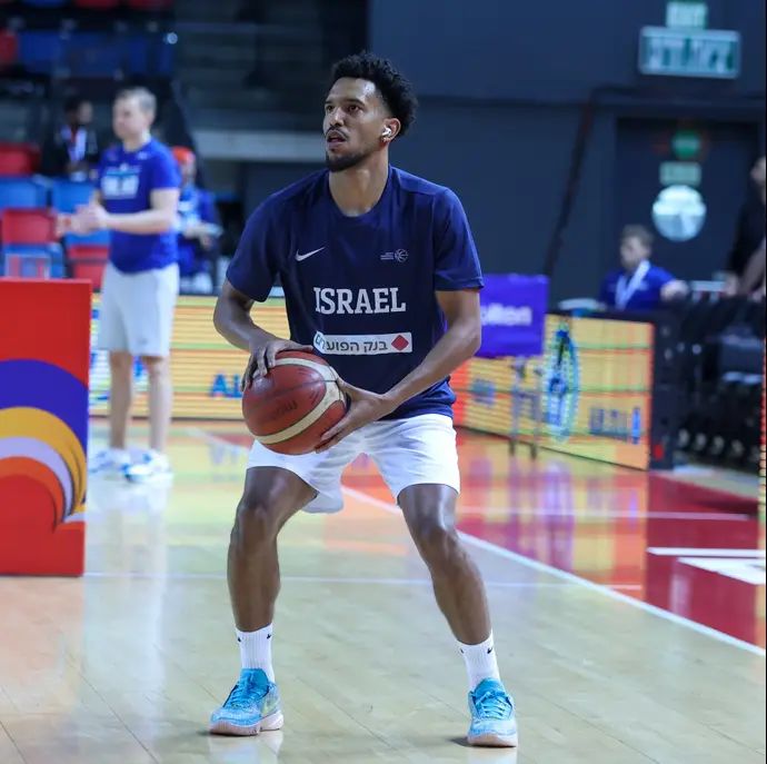 מייקל בריסקר, שחקן נבחרת ישראל