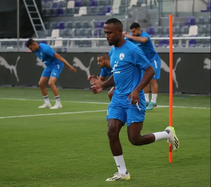 גדי קינדה באימון נבחרת ישראל