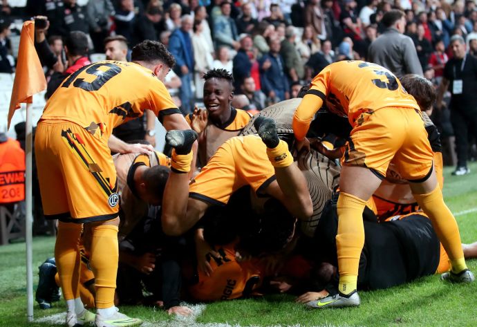 שחקני לוגאנו חוגגים