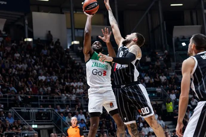 שחקן ז'לגיריס קובנה קינן אוואנס