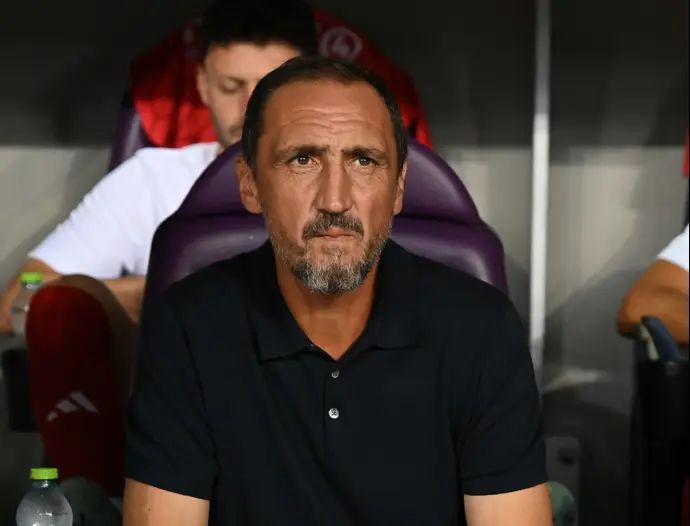 מאמן הפועל תל אביב מייקל ולקאניס