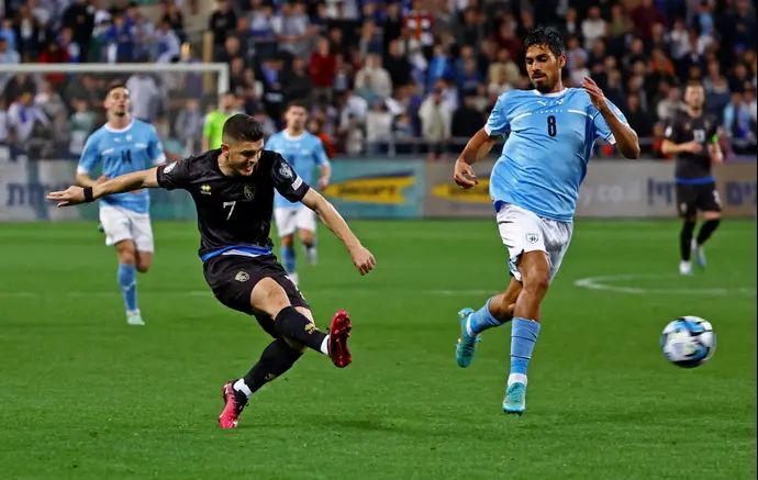 מילוט ראשיצה נבחרת קוסובו לצד דור פרץ נבחרת ישראל