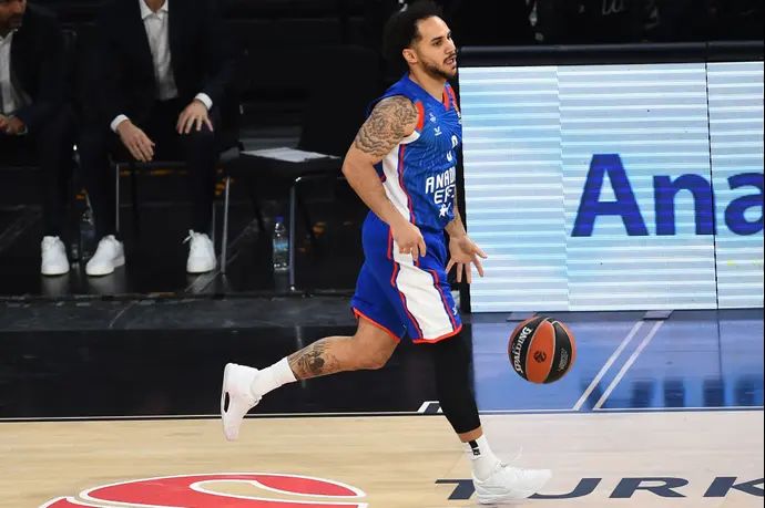 שיין לארקין, שחקן אנאדולו אפס