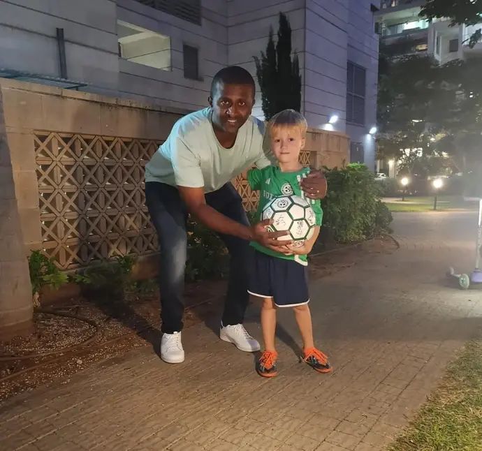 מסאי דגו ביקר את ילדיו של לוחם הימ"מ שנפל