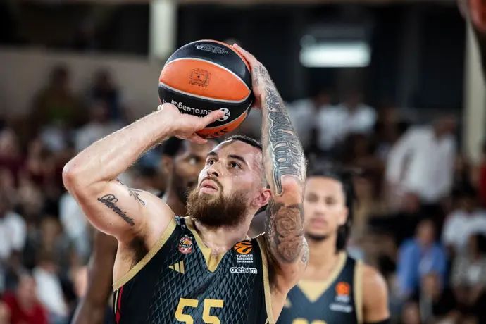 מייק ג'יימס, מונאקו