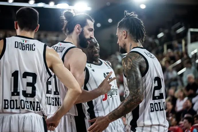 שחקני וירטוס בולוניה