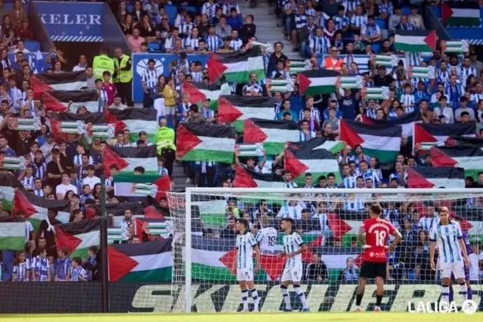 דגלי פלסטין במשחק של ריאל סוסיאדד
