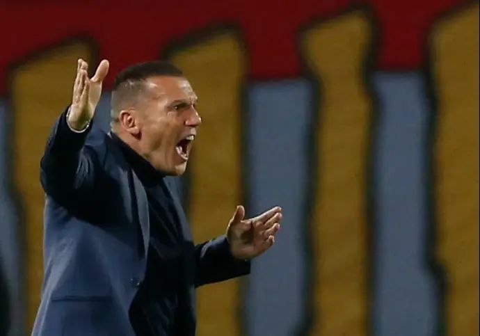 ברק בכר מאמן הכוכב האדום בלגרד