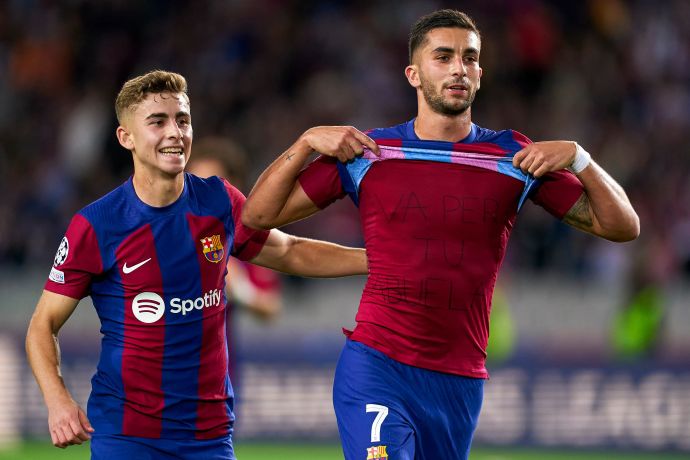 פראן טורס שחקן ברצלונה חוגג שער