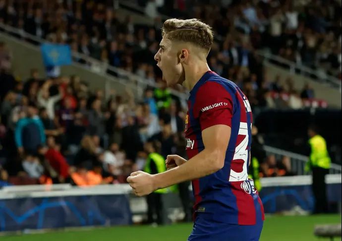 פרמין לופס שחקן ברצלונה חוגג שער