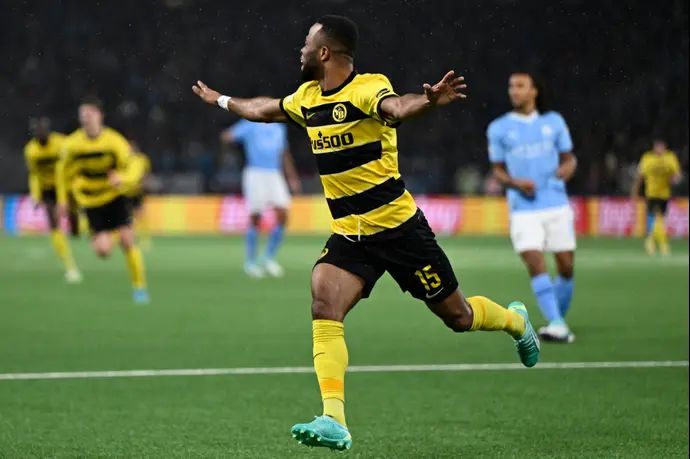 משאק אליה יאנג בויז