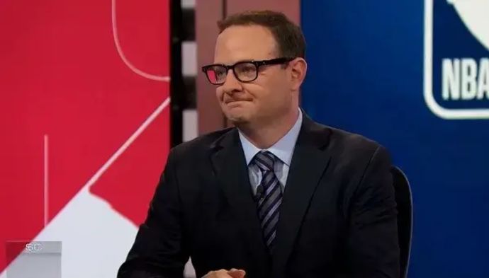 כתב ESPN אדריאן ווג'נראוסקי