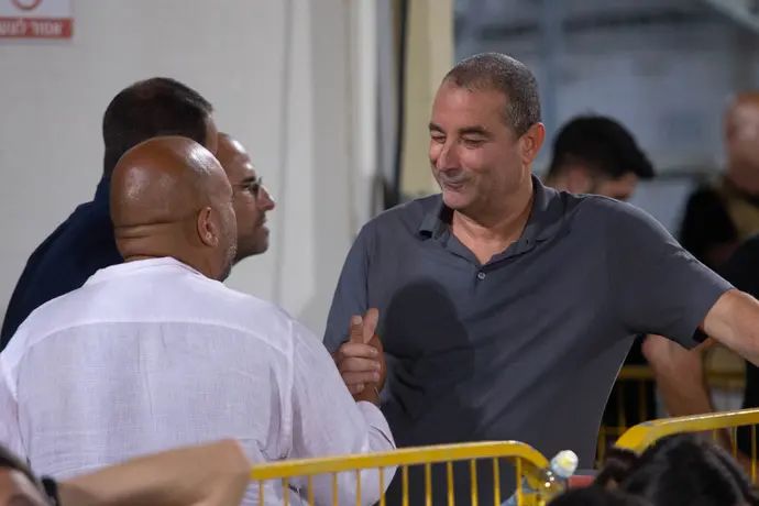 ג'קי בן זקן מ.ס. אשדוד עם ברק אברמוב בעלים בית