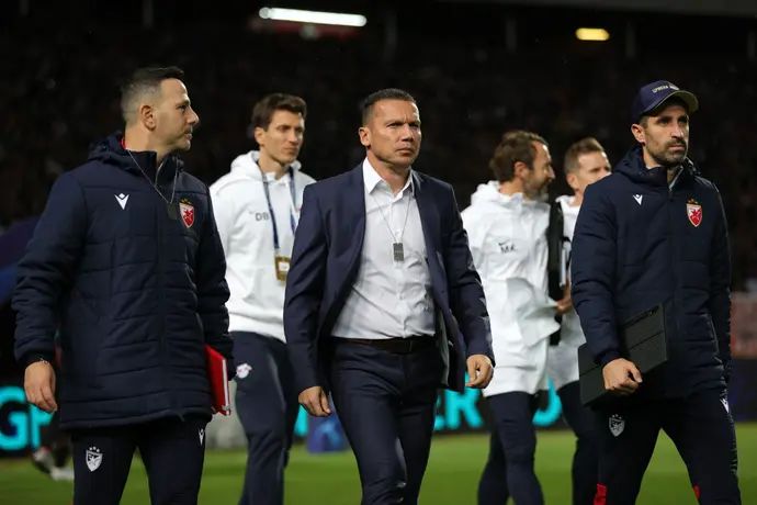 ברק בכר, גיא צרפתי, גיא ויזינגר, הכוכב האדום בלגרד