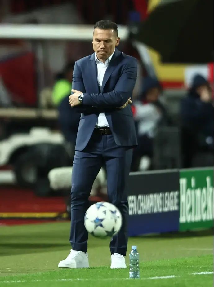 מאמן הכוכב האדום בלגרד ברק בכר